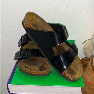 Shiny Strapped Birkenstock’s